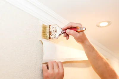 Pose de papier peint à Aast — revêtements muraux et toiles de verre